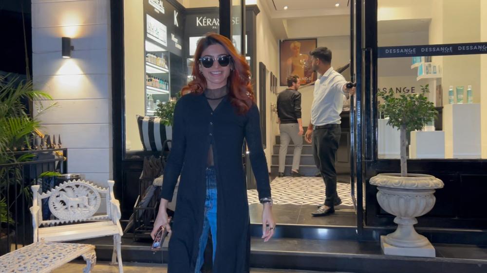 samantha-ruth-prabhu-was-spotted-at-a-salon-in-bandra-looking-fresh-and-stylish-after-her-pampering-session